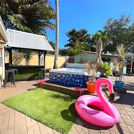 Fun Getaway: Hot Tub, Tiki Bar, Arcade Room